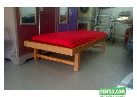 Single bed with metresses on rent