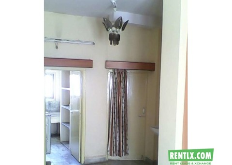 2 bhk flat on rent in indore