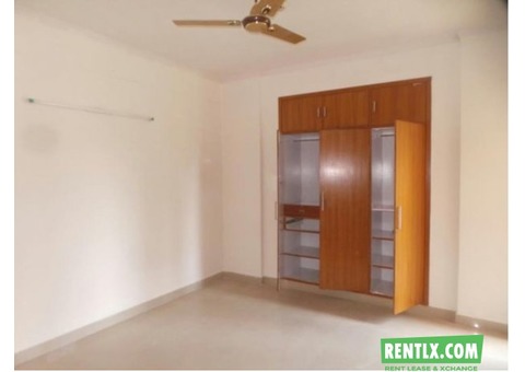 3 BHK Flat For rent in Noida