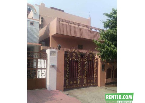 2 Room On Rent in Rajajipuram, Lucknow