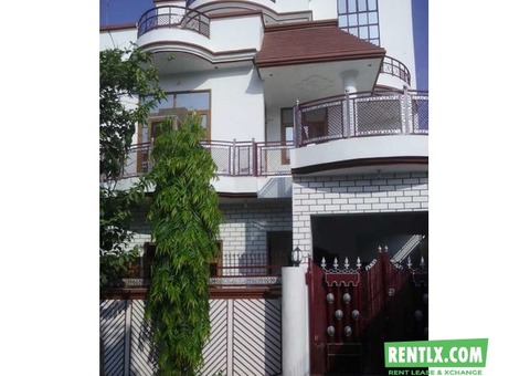 Two Bhk House for Rent in Aliganj, Lucknow