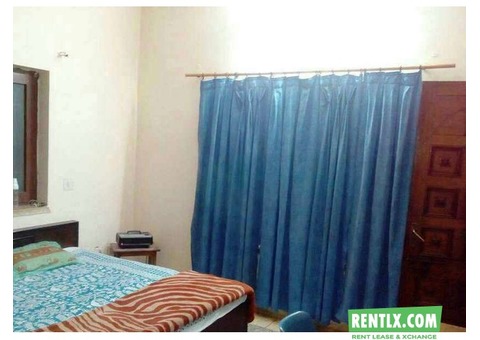 Room on Rent in Vidya Vihar, Dehradun