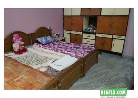 PG Facilities for female and working women in Noida
