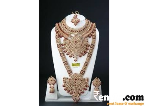 We have artificial jwellery in ganj retail and wholesale both and on rent
