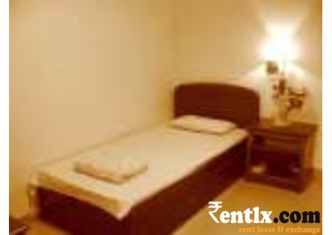 Paying guest for female at andheri