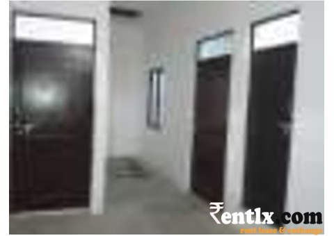 2 bhk room set available on rent near sulem sarai shervani mor