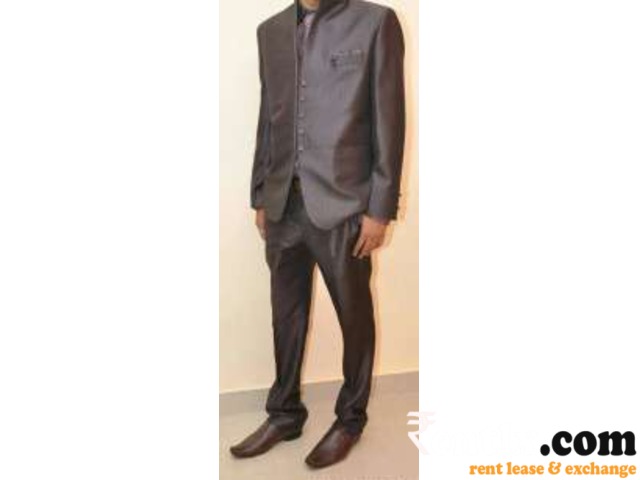 Branded sherwani and Shuit For Rent in Ahmedabad